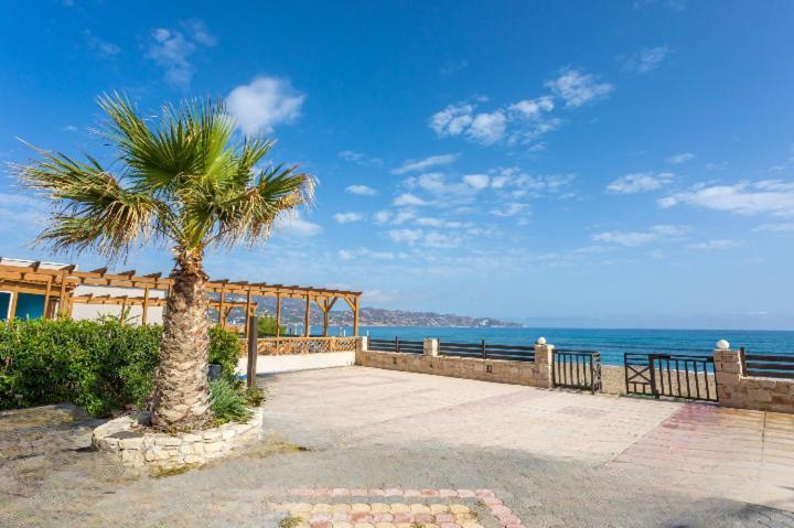 Dionysiasea 1 - Cozy Escape Steps From The Beach! Gazi Exterior photo