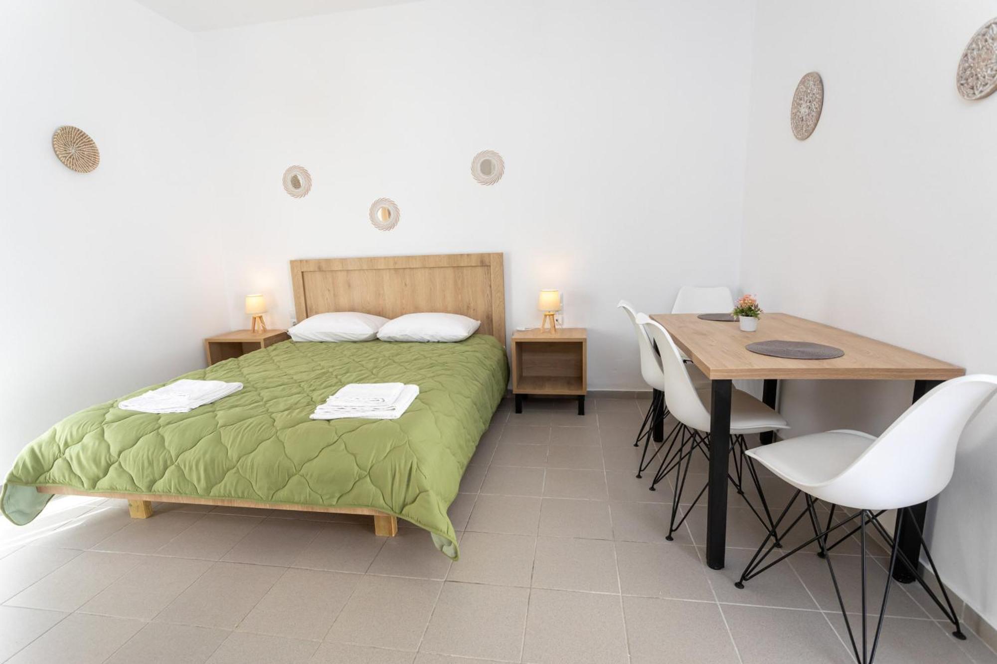 Dionysiasea 1 - Cozy Escape Steps From The Beach! Gazi Exterior photo