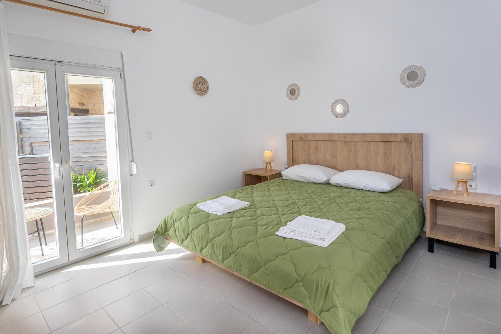 Dionysiasea 1 - Cozy Escape Steps From The Beach! Gazi Exterior photo