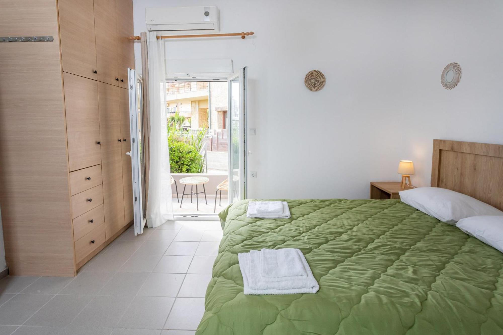 Dionysiasea 1 - Cozy Escape Steps From The Beach! Gazi Exterior photo