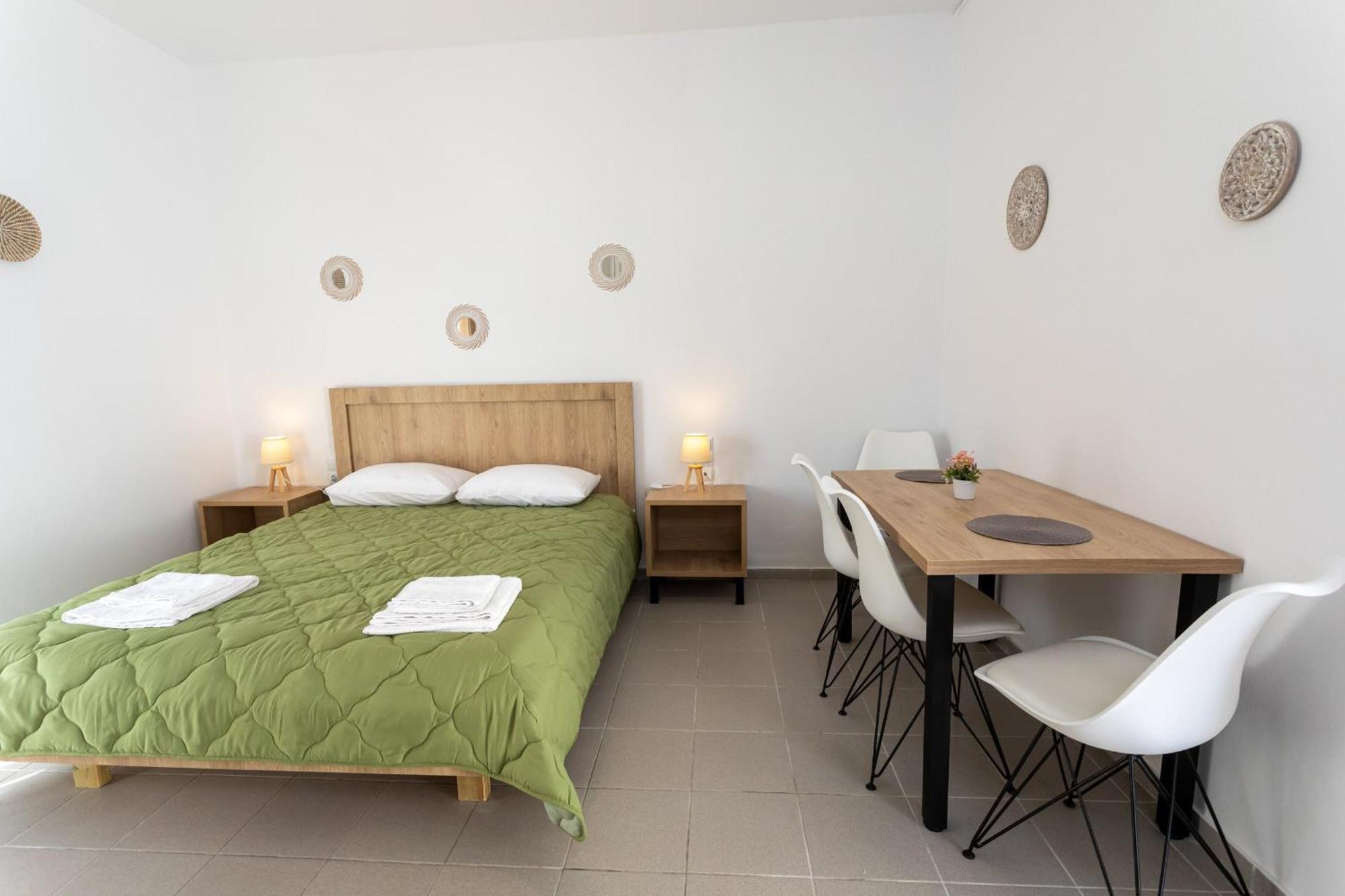 Dionysiasea 1 - Cozy Escape Steps From The Beach! Gazi Exterior photo